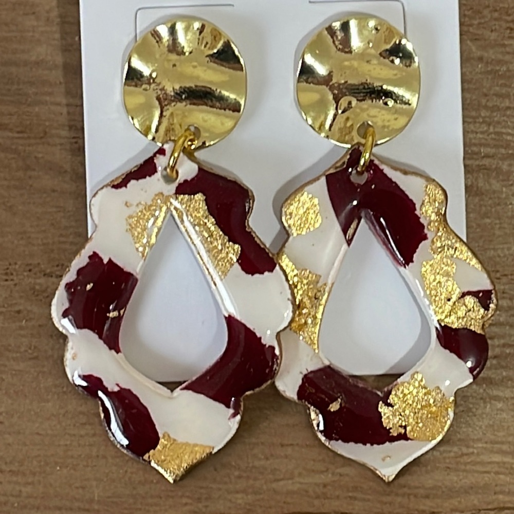 🎉♥️ NEW Maggie Gold Multicolor Dangle Earrings Easter Gifts Game Day